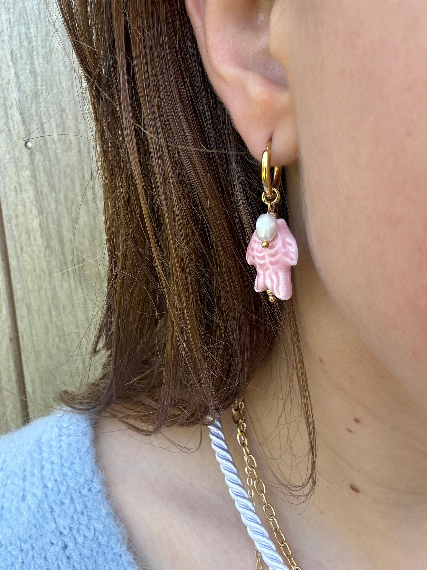 Fish steen one piece oorbel