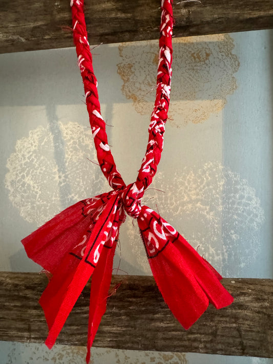 Daan ketting Rood