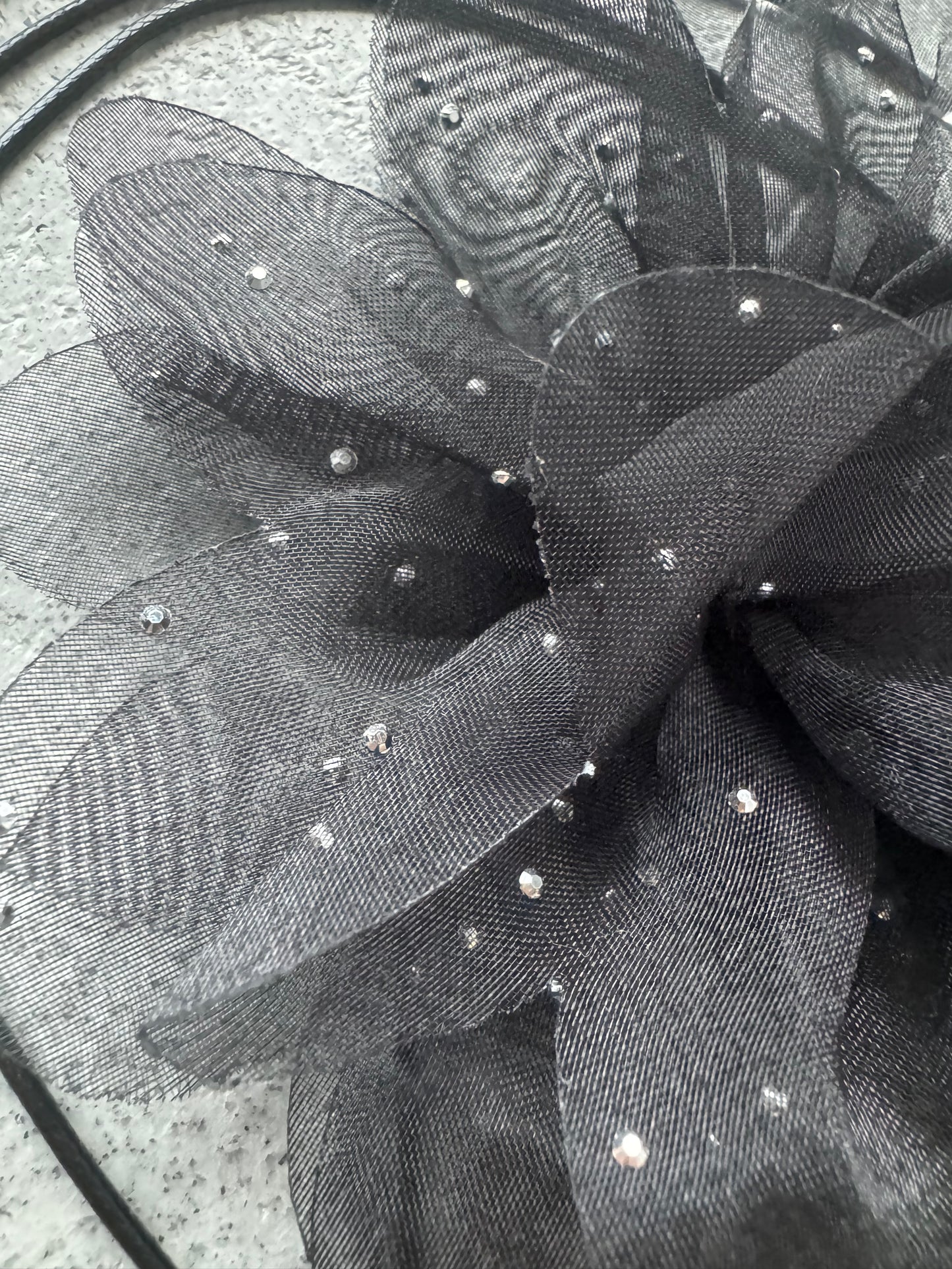 Bloem choker glamour