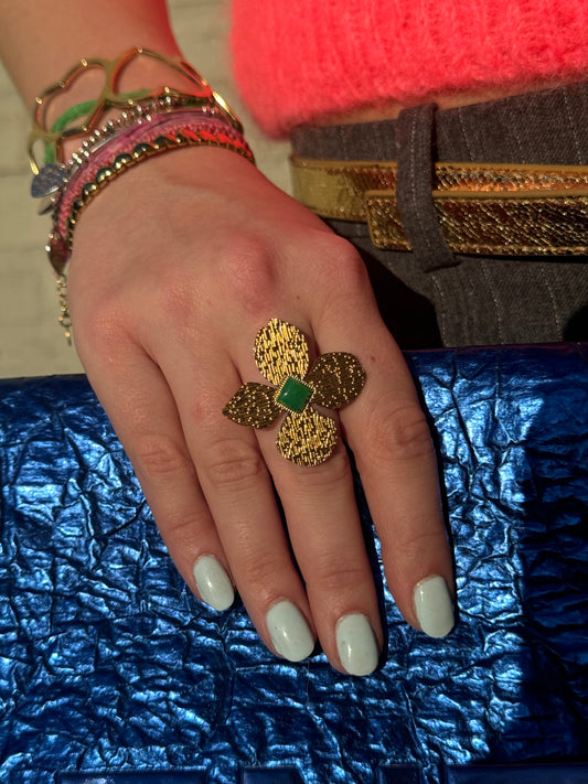 Guus ring