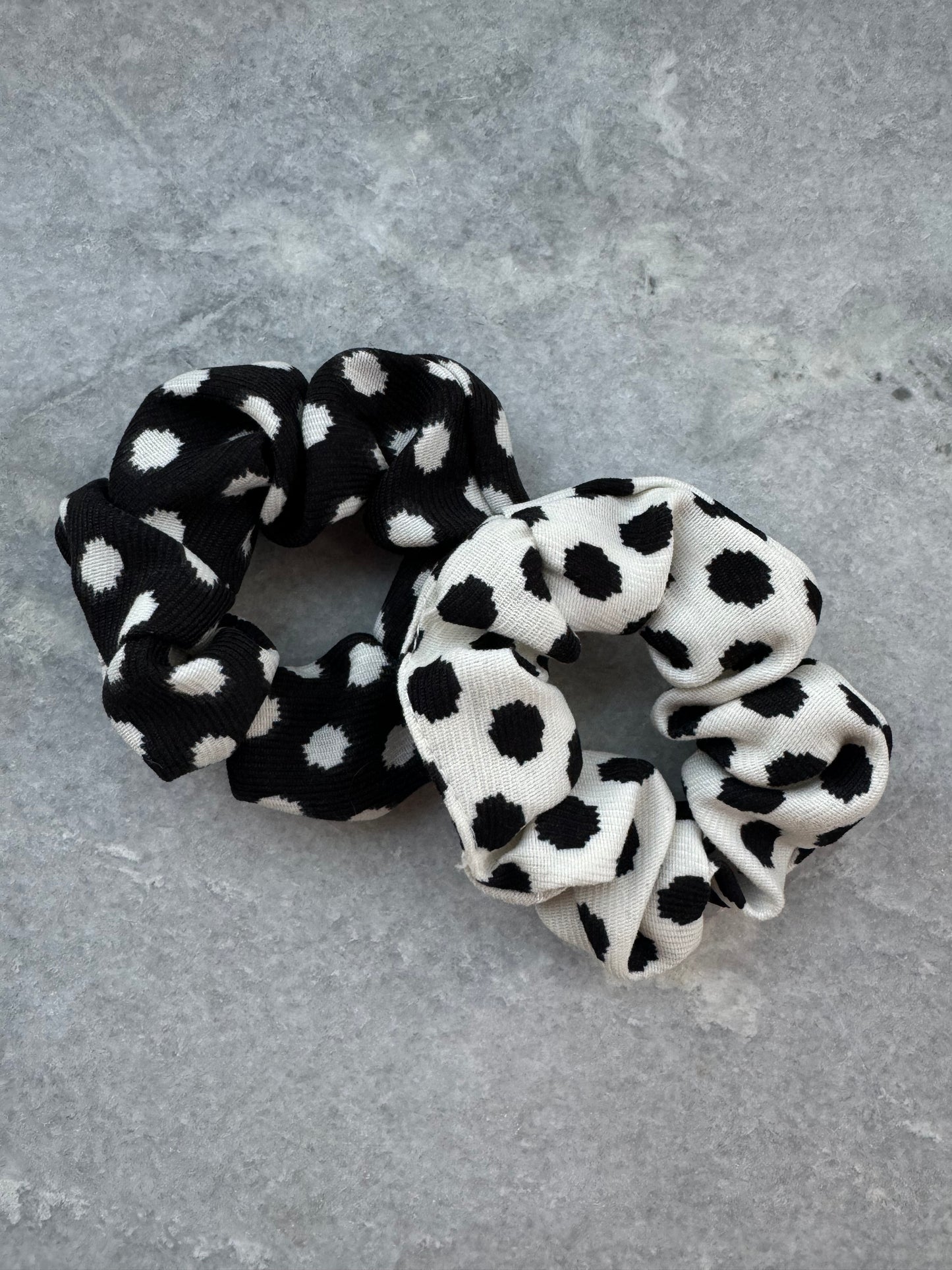 Polka Dot Scrunchie mini